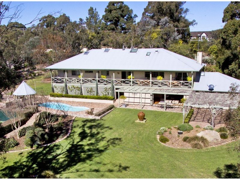 11 Whitehall Rd, Kenthurst NSW 2156