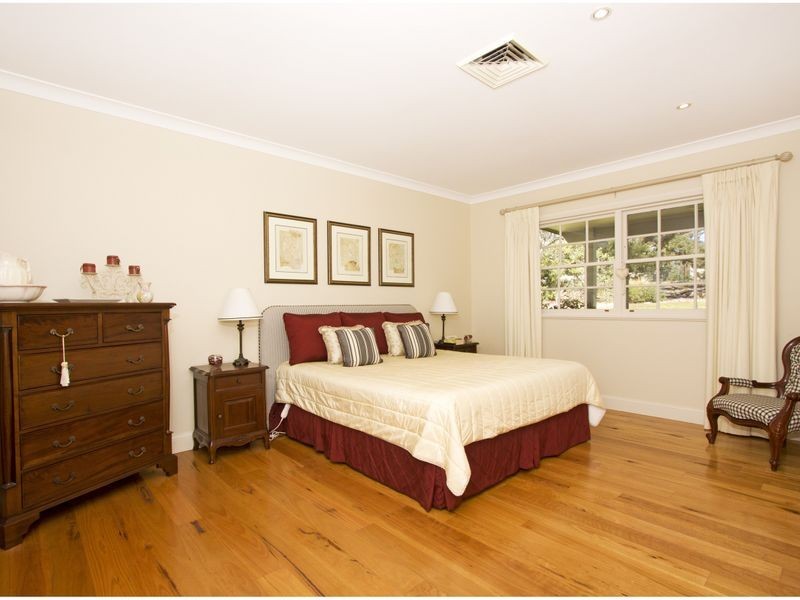 11 Whitehall Rd, Kenthurst NSW 2156