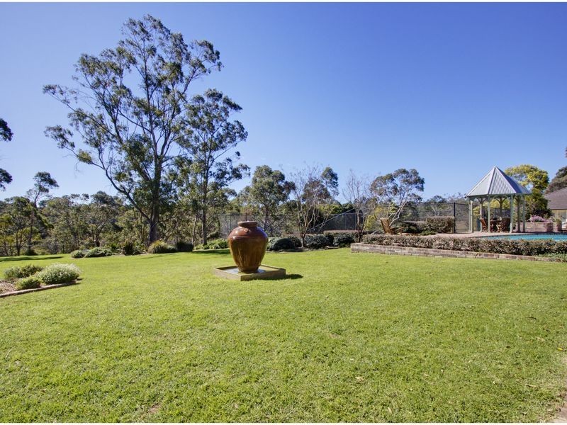 11 Whitehall Rd, Kenthurst NSW 2156