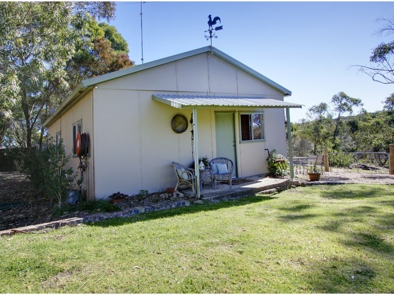 11 Whitehall Rd, Kenthurst NSW 2156