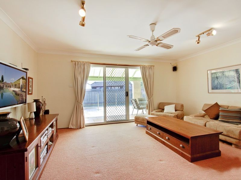 4 Fingal Ave, Glenhaven NSW 2156