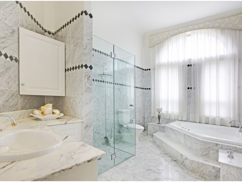 7 Carnarvon Avenue, Glenhaven NSW 2156