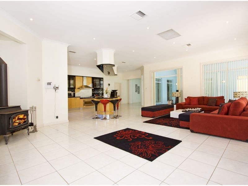 21 Wyoming Rd, Dural NSW 2158