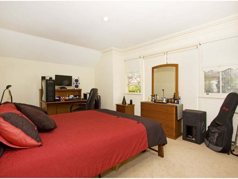 16 Badenoch Ave, Glenhaven NSW 2156