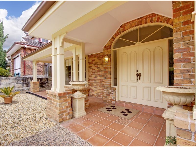 16 Badenoch Ave, Glenhaven NSW 2156