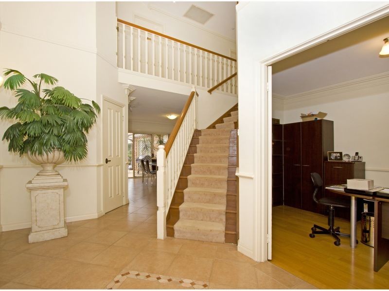 16 Badenoch Ave, Glenhaven NSW 2156