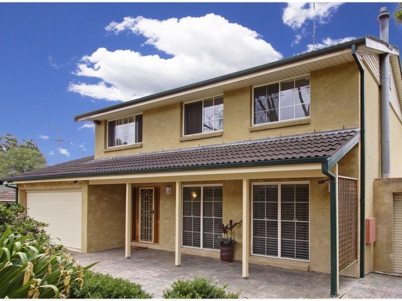 8 The Village Place, Dural NSW 2158