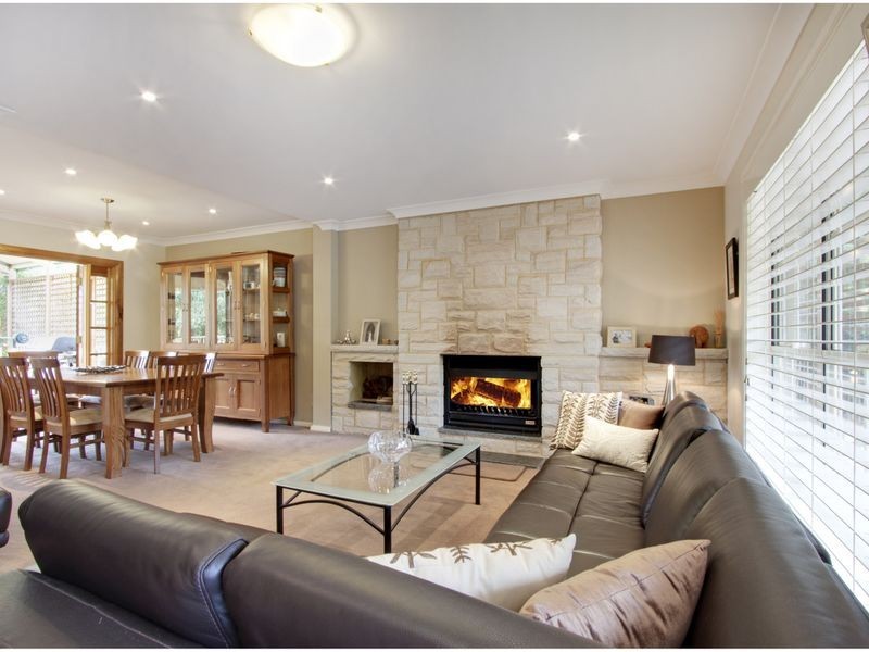 8 The Village Place, Dural NSW 2158