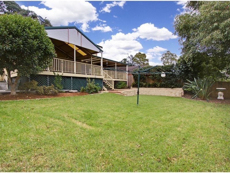 8 The Village Place, Dural NSW 2158