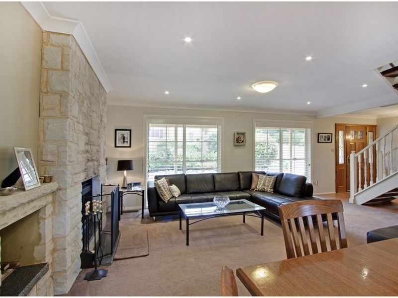 8 The Village Place, Dural NSW 2158