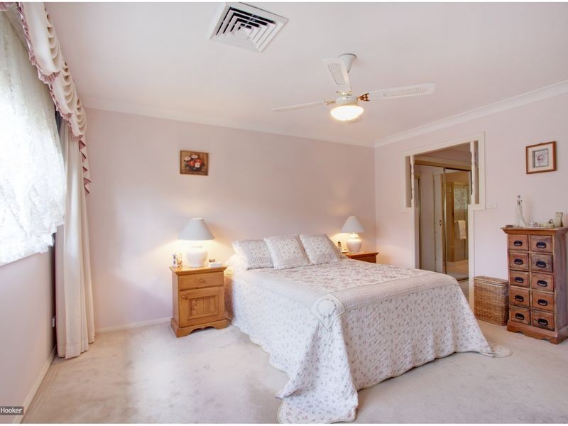 24 Gawain Court, Glenhaven NSW 2156