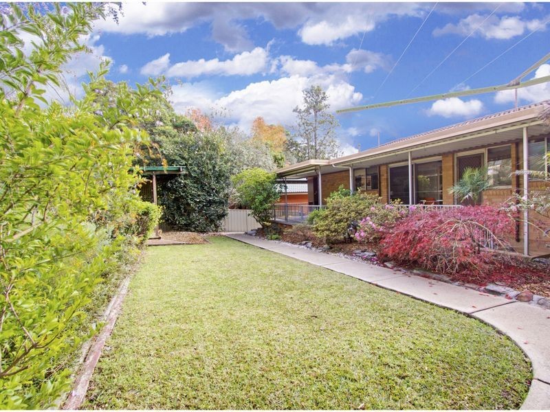 10 Millar Cres, Dural NSW 2158