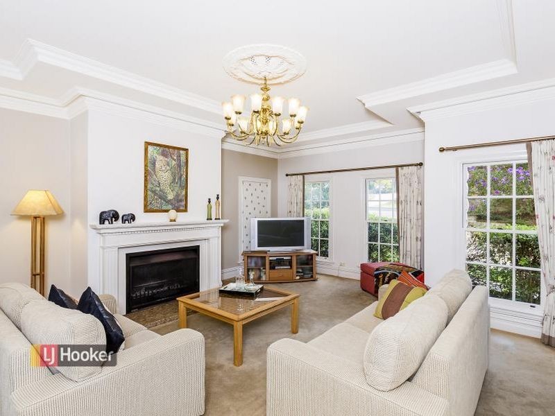 11 Fingal Ave, Glenhaven NSW 2156