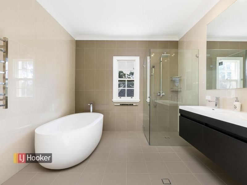 11 Fingal Ave, Glenhaven NSW 2156