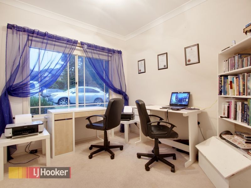 1/17 Martin Place, Dural NSW 2158