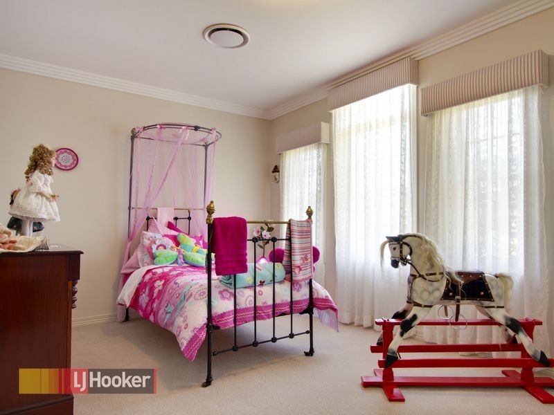 22 Sylvan Grove, Glenhaven NSW 2156