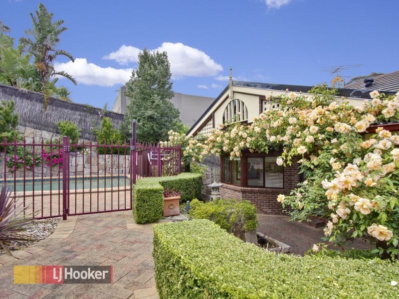 8 Cromerty Place, Glenhaven NSW 2156
