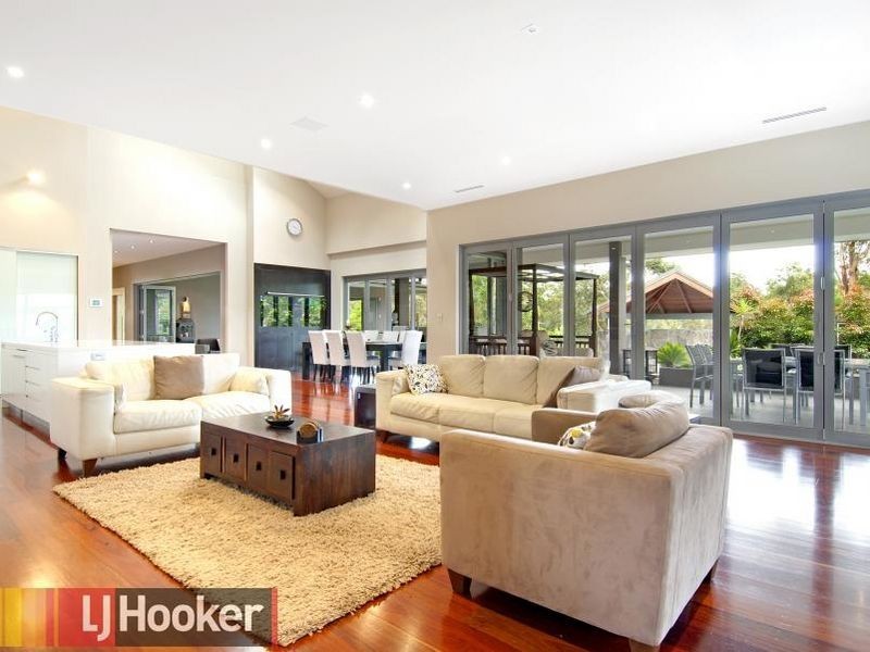 31 Vineys Lane, Dural NSW 2158