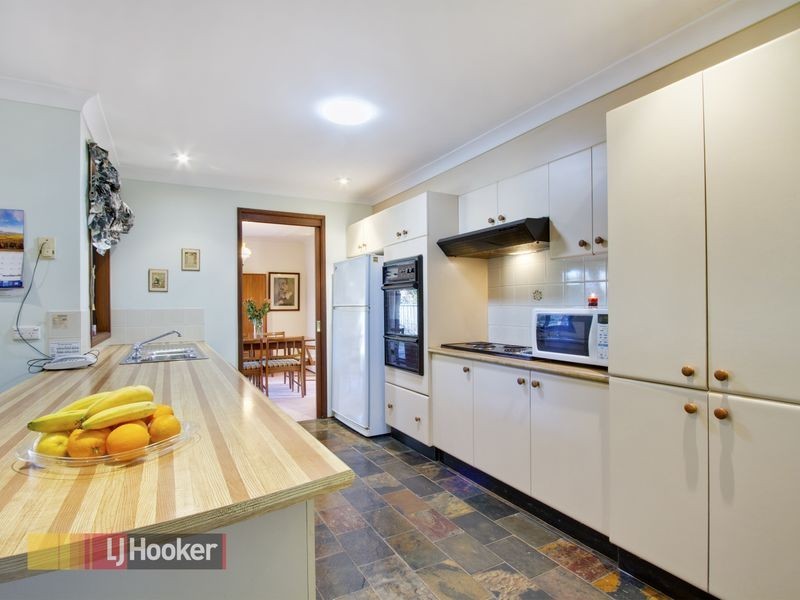 27 Hyde Ave, Glenhaven NSW 2156