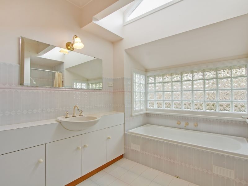 11 Hyde Avenue, Glenhaven NSW 2156