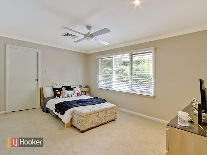 26 Carnarvon Avenue, Glenhaven NSW 2156