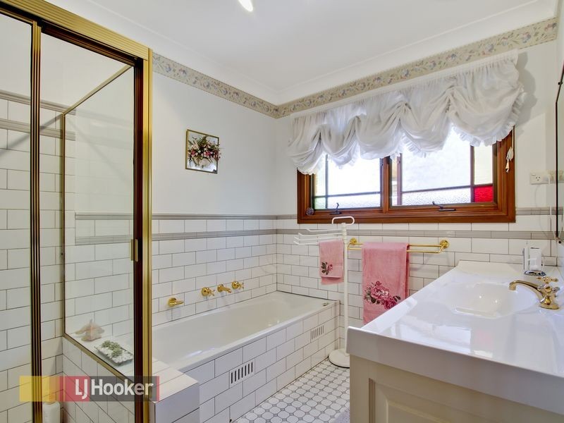 7 Gawain Court, Glenhaven NSW 2156