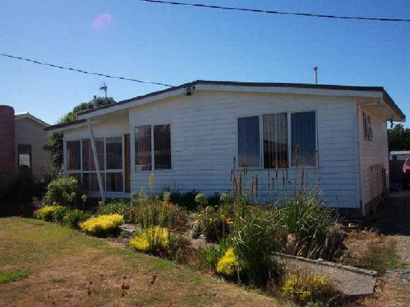 10 Gerrand Street, Latrobe TAS 7307