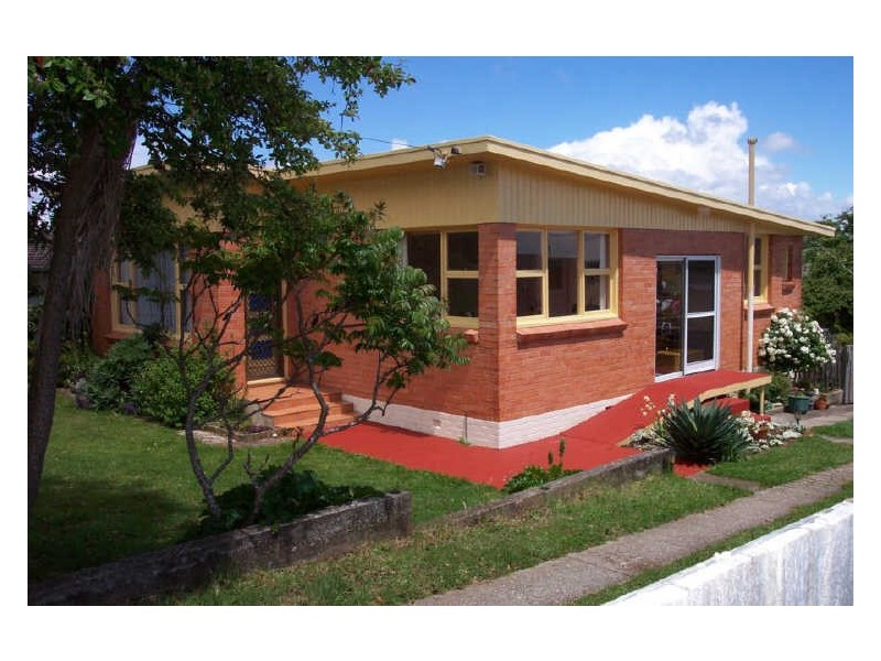 19 Surrey Street, Devonport TAS 7310