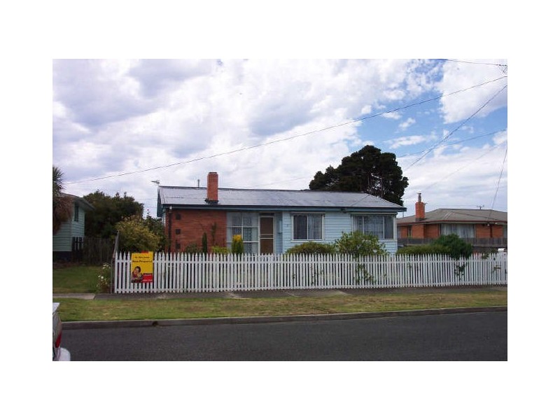 19 Waniora Street, Devonport TAS 7310