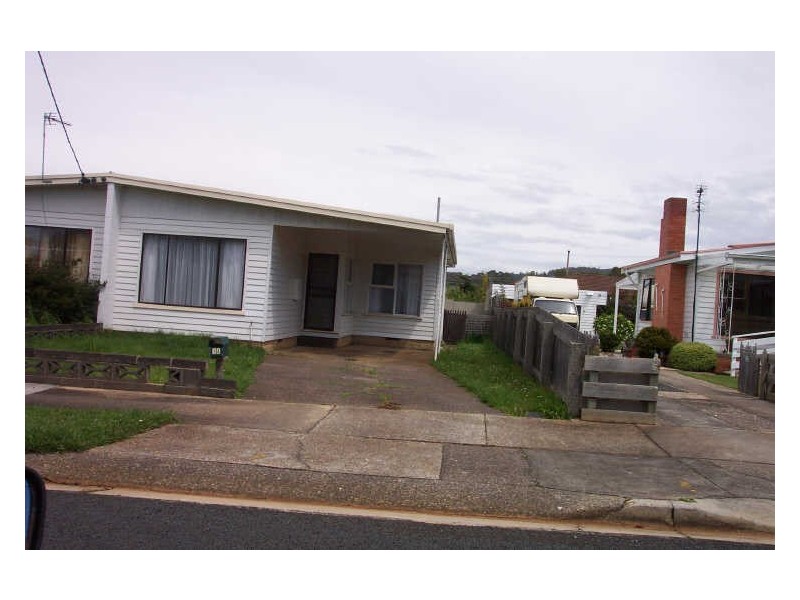 2/1 Wingara, Devonport TAS 7310