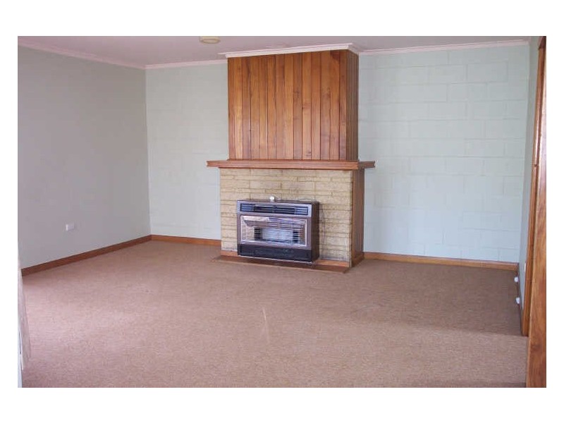 2/1 Wingara, Devonport TAS 7310