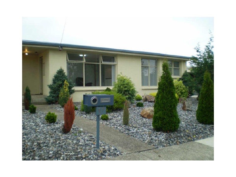 17 College Court, Devonport TAS 7310