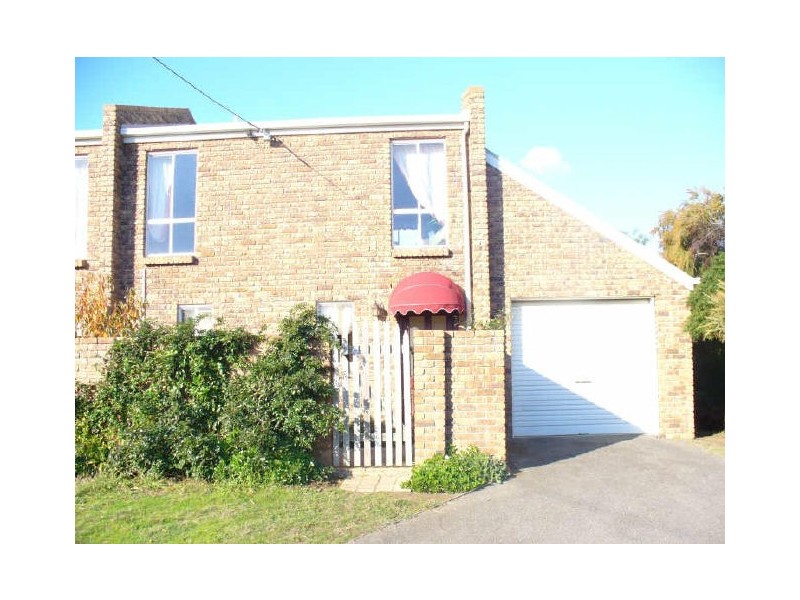 2/11 Hawley Place, Hawley Beach TAS 7307