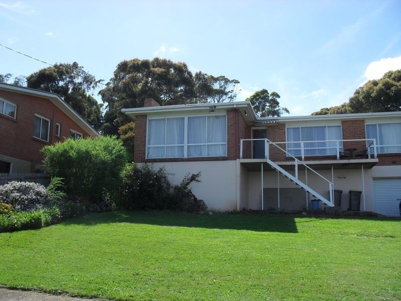 11 Riverview Avenue, Ambleside TAS 7310