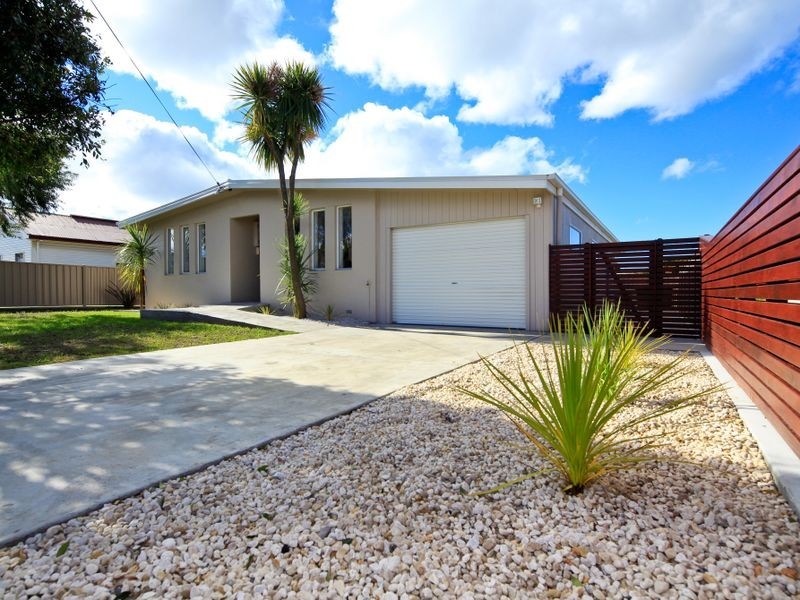 8 Parker Street, Devonport TAS 7310