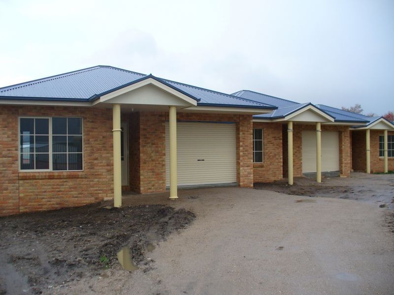 2/23 Hamilton Street, Latrobe TAS 7307