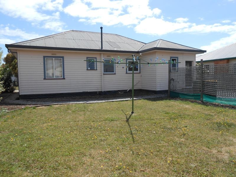 5 Madden Crescent, Devonport TAS 7310