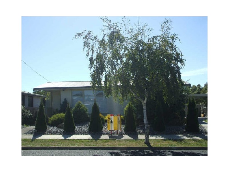 17 College Court, Devonport TAS 7310