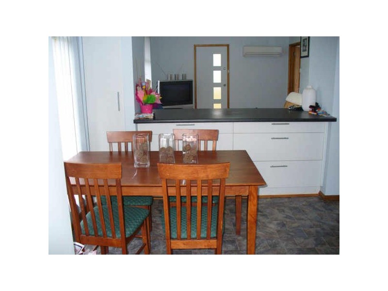 17 College Court, Devonport TAS 7310