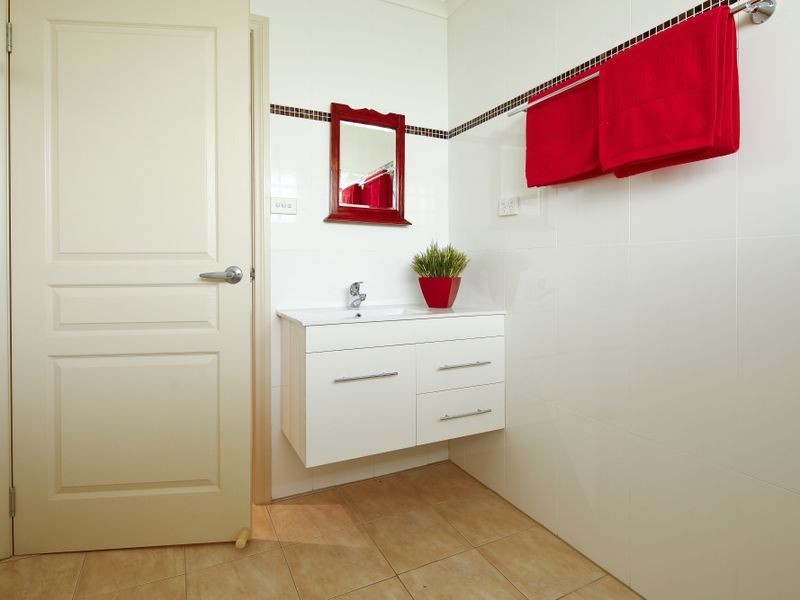 2/47 River Road, Ambleside TAS 7310