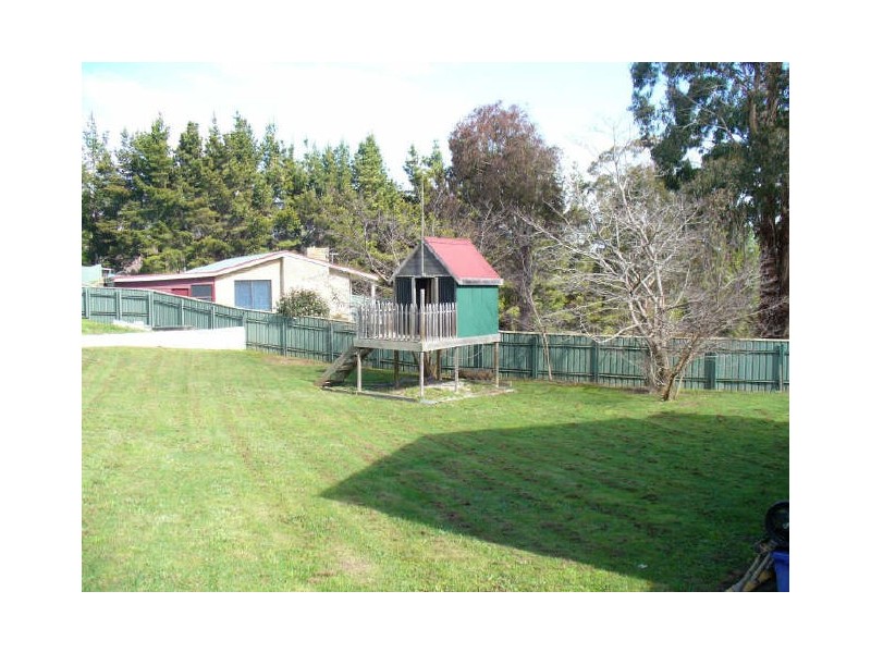 6 Park Drive, Ambleside TAS 7310