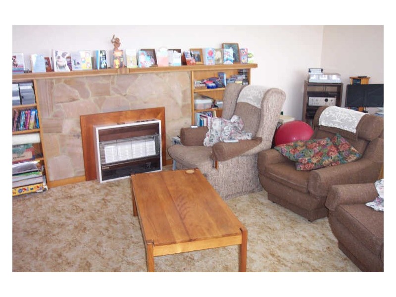 16 Manning Crescent, Devonport TAS 7310