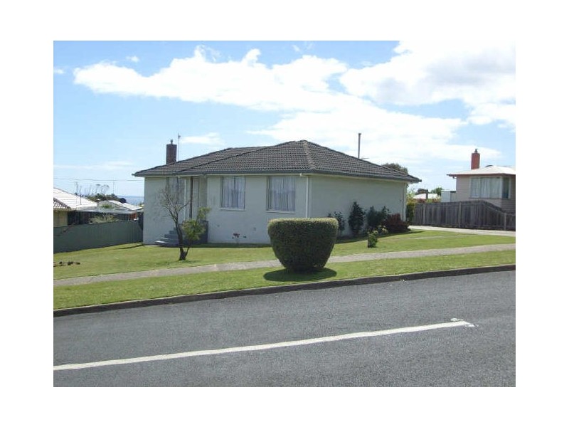182 Madden Street, Devonport TAS 7310