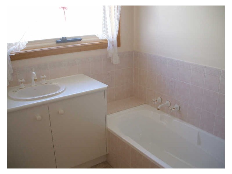 1/12 Broadhurst Avenue, Devonport TAS 7310