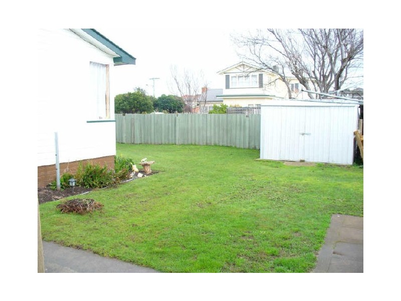 11 Waniora Street, Devonport TAS 7310