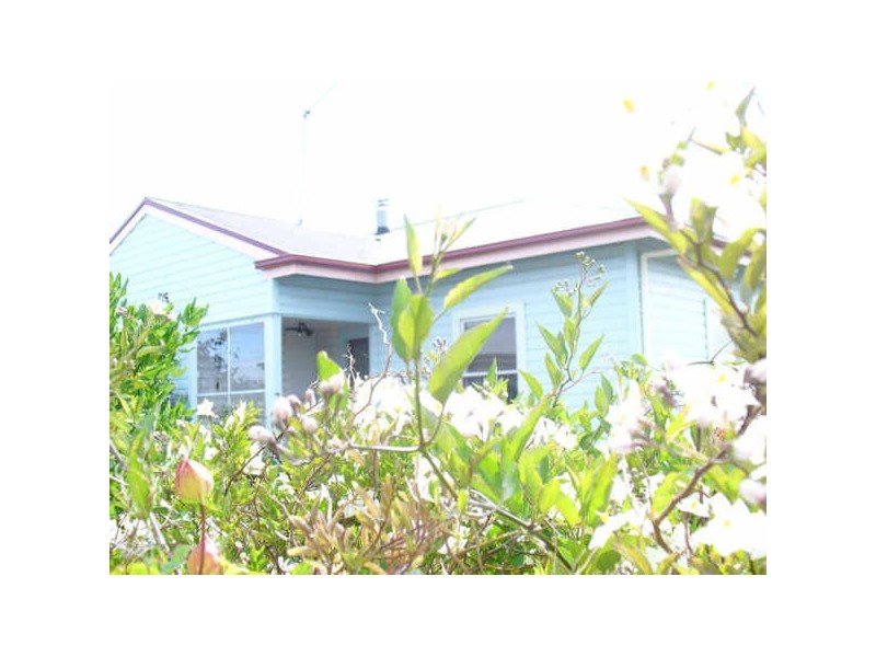 2 Charles Street, Devonport TAS 7310