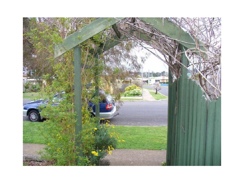 2 Charles Street, Devonport TAS 7310