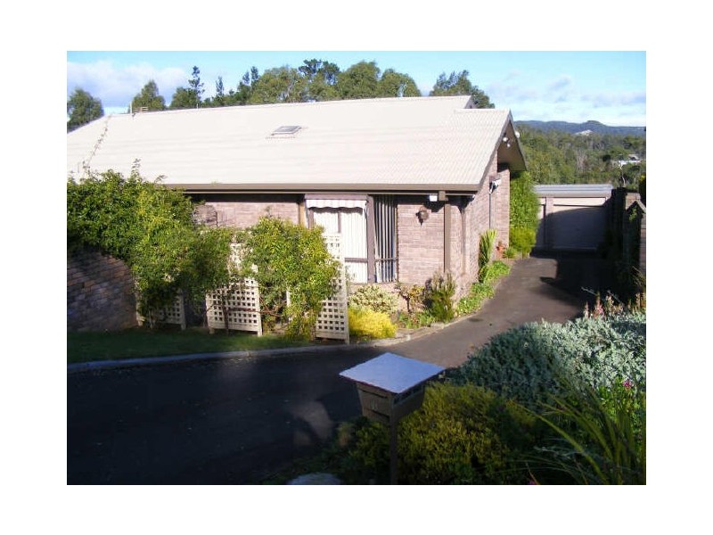 5 Surrey Street, Devonport TAS 7310