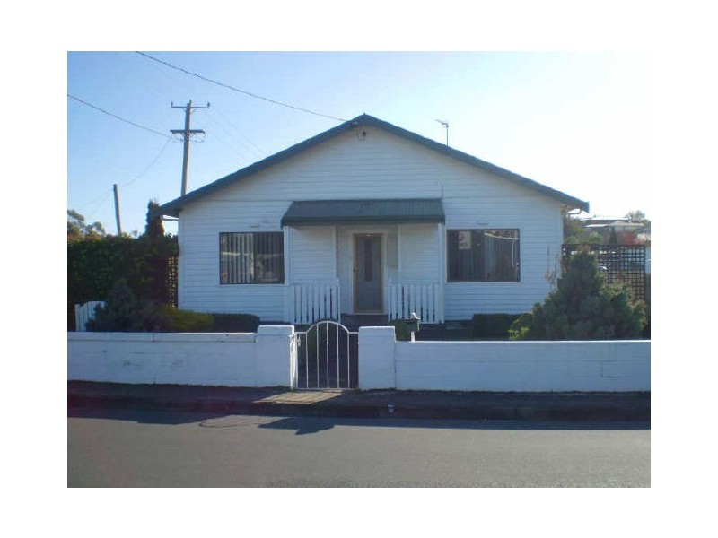 32 Elizabeth Street, Devonport TAS 7310