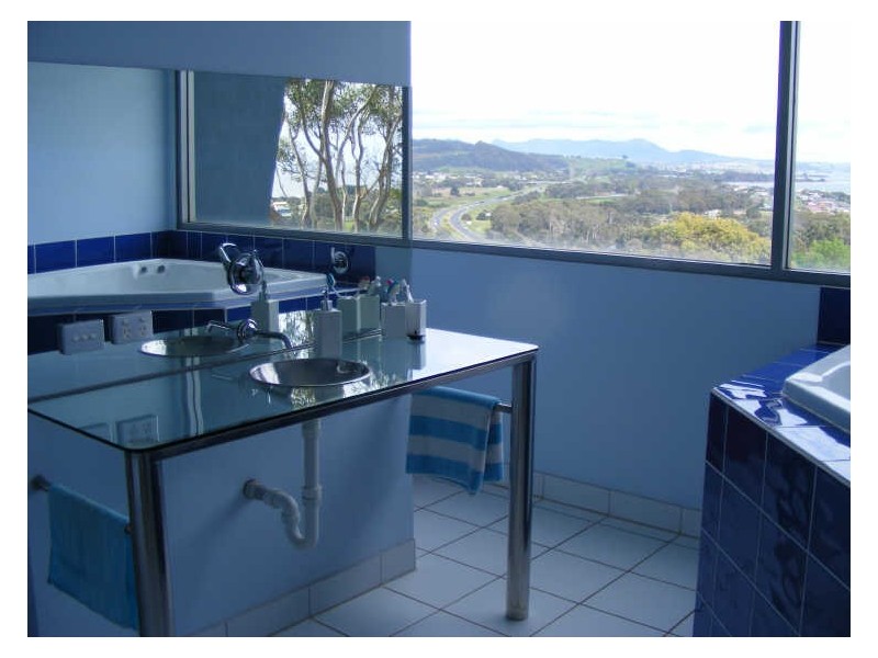 28 Braddons Lookout Road, Leith TAS 7315